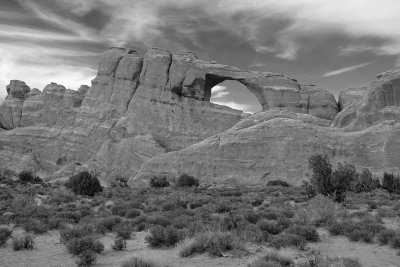 6P5A5004 Arches NP Skyline Arch B and W.jpg