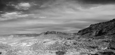 6P5A5098 Arches NP landscape B and W.jpg