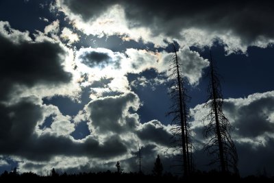 6P5A6618 Clouds over La Manga Pass.jpg