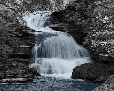 Rob Treman Lucifer Falls 25-24-2014A2.jpg