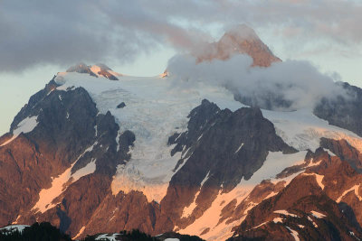 Sunset Light on Mt Shuksan