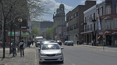 Plateau-Mont-Royal - rue Rachel vers l'ouest