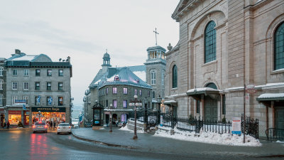Place de la Basilique Notre-Dame-de-Québec