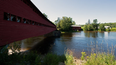 Covered bridges in Ferme-Rouge