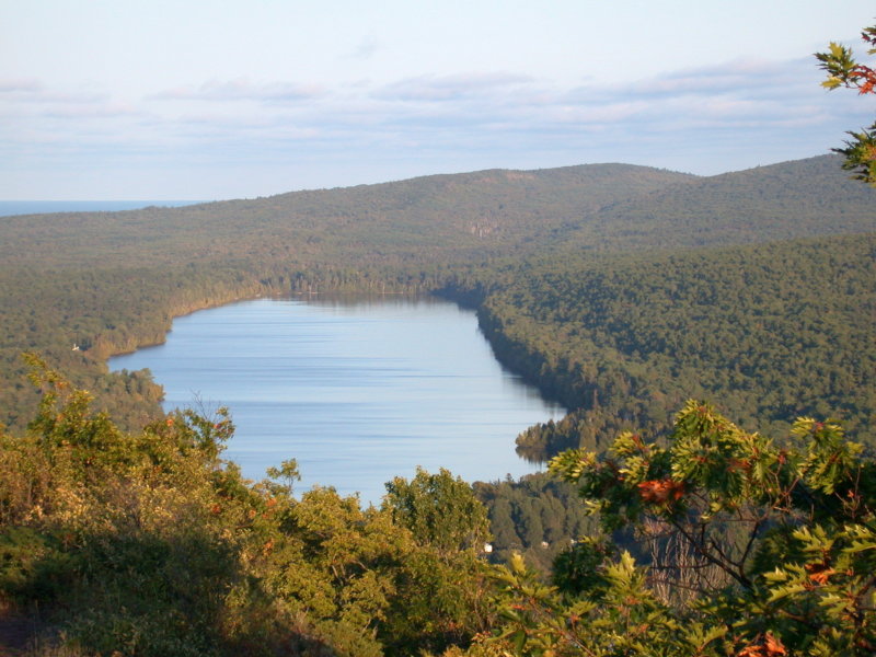 Brockway_mountain_view2002