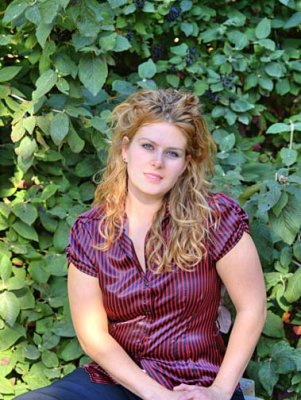 Shawna 3-2976