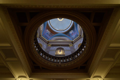 Symmetry Of The Rotunda