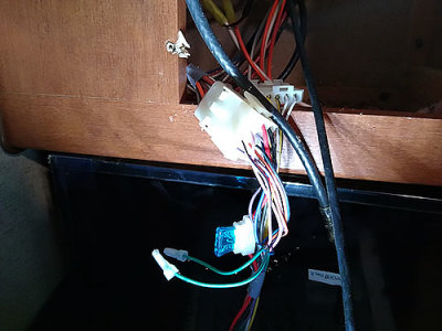 wires at IR33.jpg
