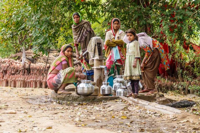 Garasia Women at the Well