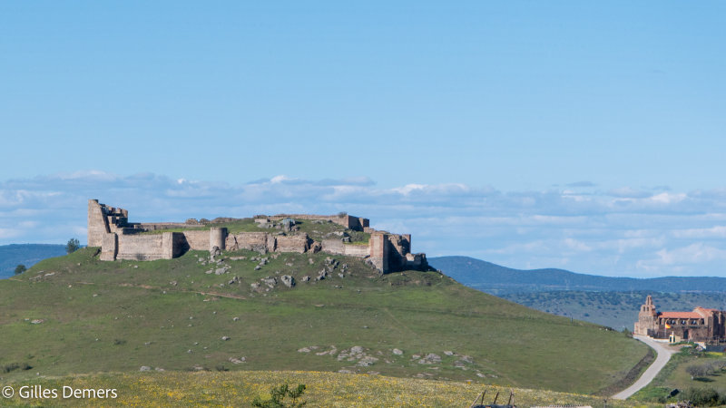 Ancienne forteresse prs de Montemolin.