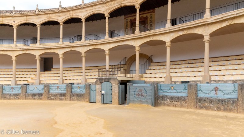 Arnes de Ronda / Plaza de Toros
