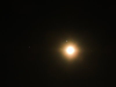 2020-08-28 Moon, Jupiter, Saturn
