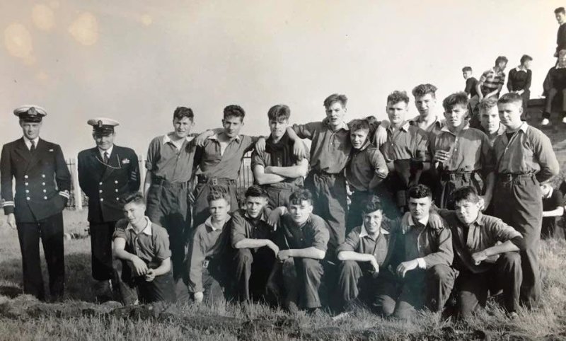 1960 - MICHAEL GREEN, BLAKE, 8 MESS, FIELD GUN TEAM. Lt WAVISH DO AND POGI THOMSON