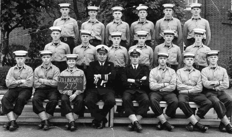 1962 - TIM GREENSIDES, 52 RECR., COLLINGWOOD, 272 CLASS, LT. CDR. MILLS, I AM FRONT ROW 2ND RIGHT..jpg