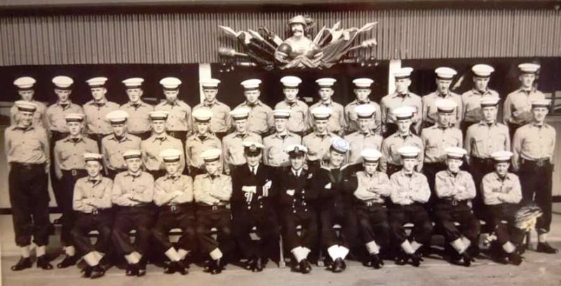1962, 10TH OCTOBER - SAMUEL CHAMBERS, ANNEXE DREADNOUGHT MESS, I AM LEFT MIDDLE ROW, 2ND LEFT JEFF EVANS, 3RD LEFT JEFF LARGE, 4
