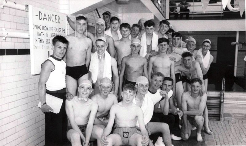 1963 - ROBERT PARSONS, DRAKE WATER POLO TEAM..jpg