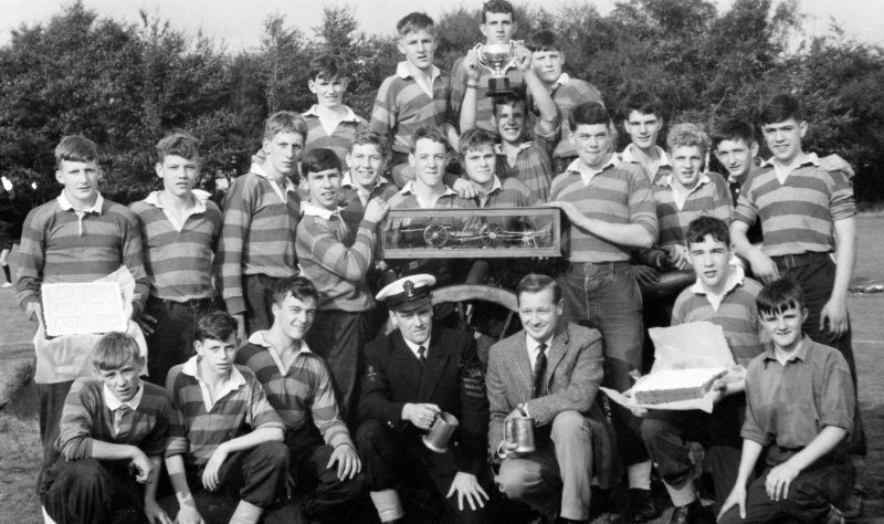 1967, SUMMER - RUSS RAMUS, WINNING FIELD GUN TEAM WITH THE TROPHY..jpg