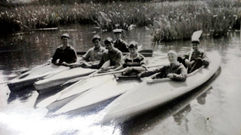 1968, 14TH OCTOBER - PHIL DAVIES, WITH A BUDDIES AT WICKEN FEN FOR CANOEING.