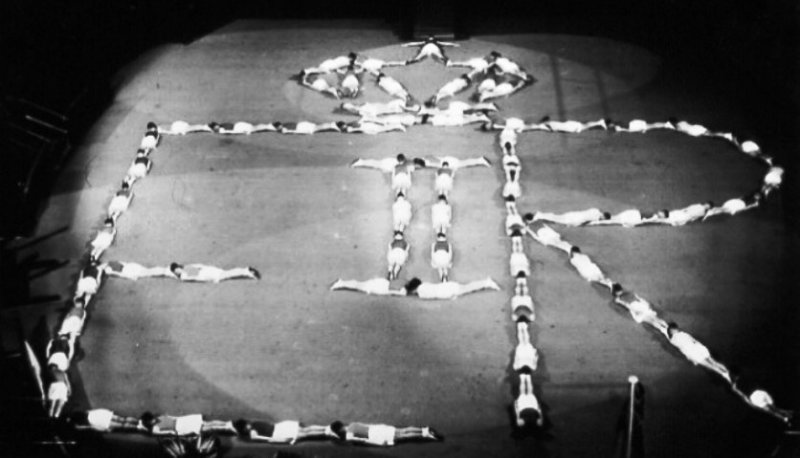 1953 - GANGES DISPLAY AT THE ALBERT HALL. [CORONATION YEAR].jpg