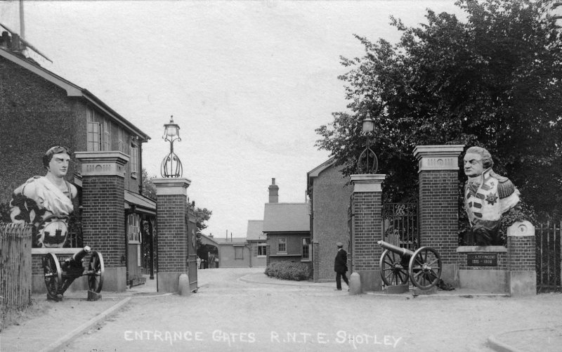 UNDATED - MAIN GATES.JPG