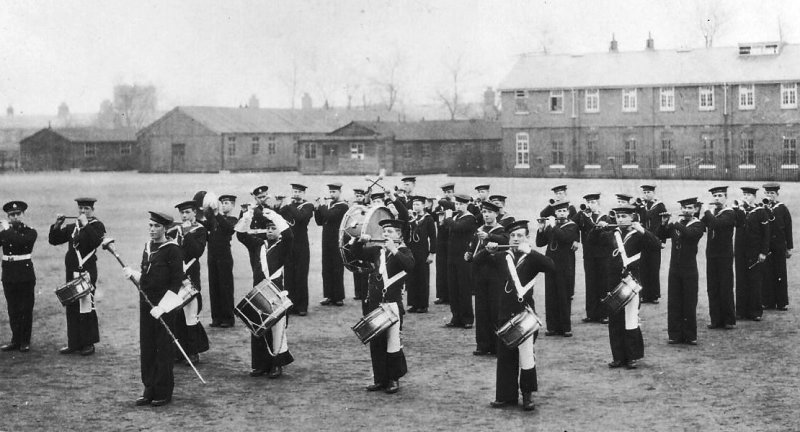 1928 - THE BOYS BAND PRACTICING.jpg