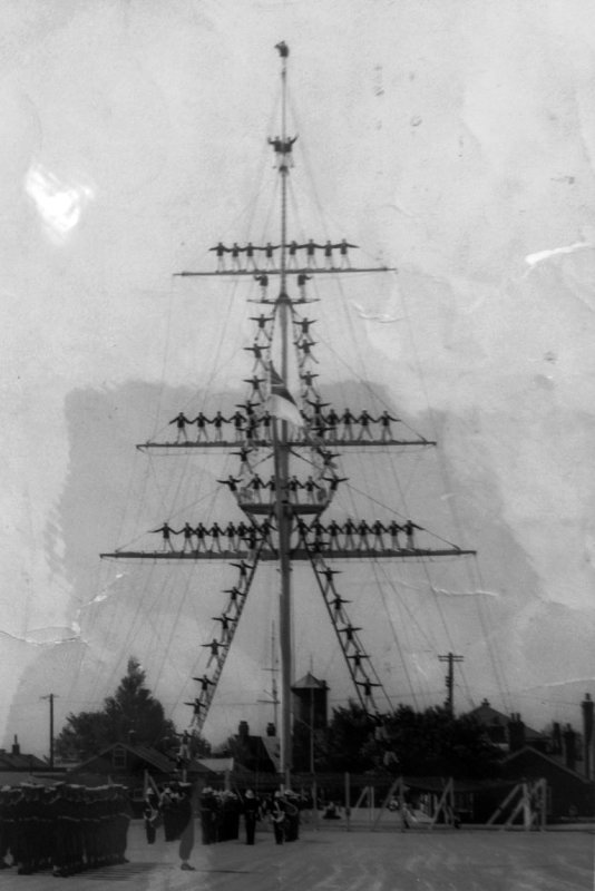 1957 - KEITH HILLABY, MAST MANNED, BUTTON BOY.jpg