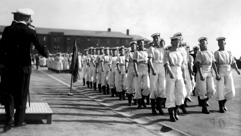 1934, 7TH MARCH - ALEXANDER ROBERTSON, COLLINGWOOD 213-214 CLASSES SUNDAY DIVISIONS MARCH PAST