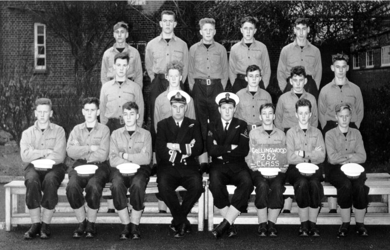 1961, SEPTEMBER - COLLINGWOOD, 44 MESS, 362 CLASS,  BUNTINGS.jpg