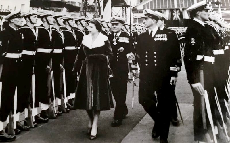 1958, JANUARY - ALFRED SINGLETON, H.M. THE QUEEN INSPECTING THE ROYAL GUARD AT HARWICH.jpg