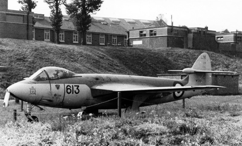 UNDATED - SEA HAWK ON THE FORESHORE PRIOR TO THE HANGAR BEING BUILT.jpg