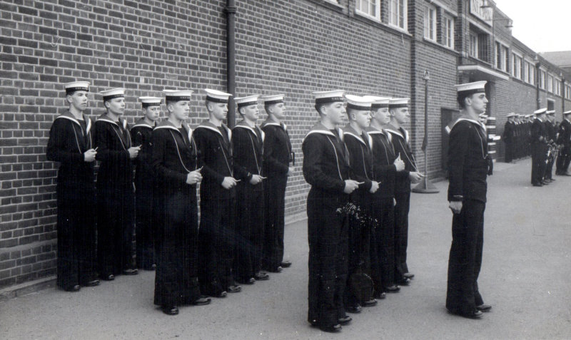 1964, SEPTEMBER - IAN MCINTOSH, 71 RECR., BLAKE 70, CLASS, 8 MESS, PIPING PARTY.jpg