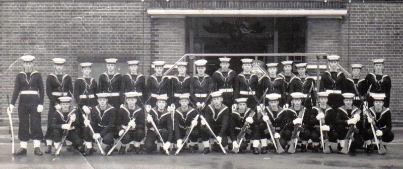 1967, 14TH AUGUST - RAY LESTER, 95 RECR., DUNCAN, 39 MESS, 52 CLASS, THIS GAURD INCLS. 53 CLASS, GUBB, HARMAN, BARNETT.jpg