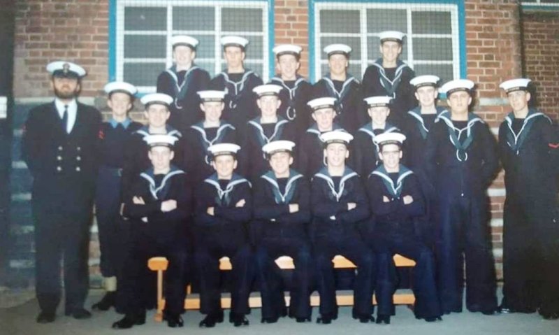 1972, 16TH OCTOBER - STEPHEN CASSESE, P.O. MASSEY, I AM MIDDLE ROW, 2ND FROM RIGHT.jpg