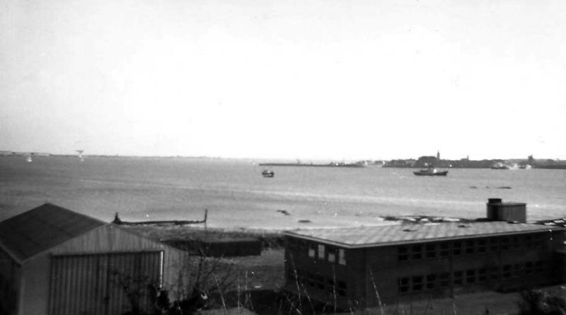 1964, 22ND SEPTEMBER -MARTIN SLATER, DRAKE, 277 CLASS, THE HANGAR, ENRIGHT BLOCK AND HARWICH HARBOUR.jpg