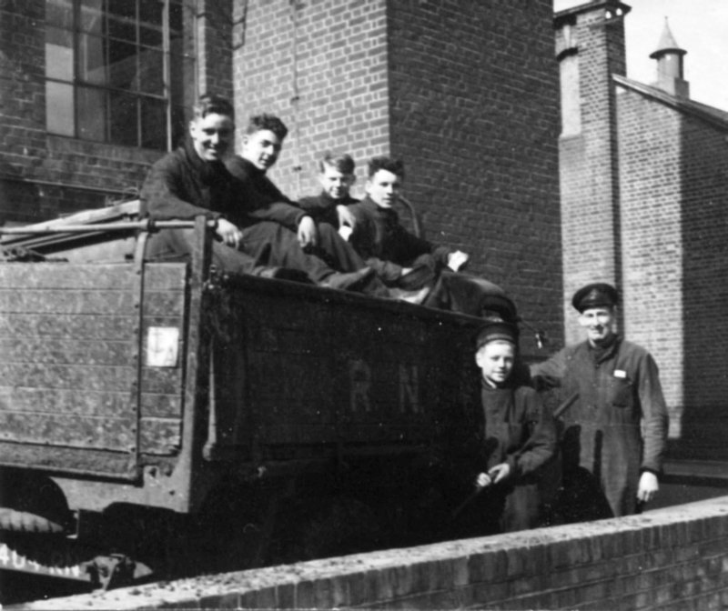 1950 - DICKIE DOYLE, 253 CLASS, WORK SHIP ROUTINE, COAL LORRY, I AM ON THE LEFT, A LDG BOY, MR GLOVER ON THE RIGHT.jpg