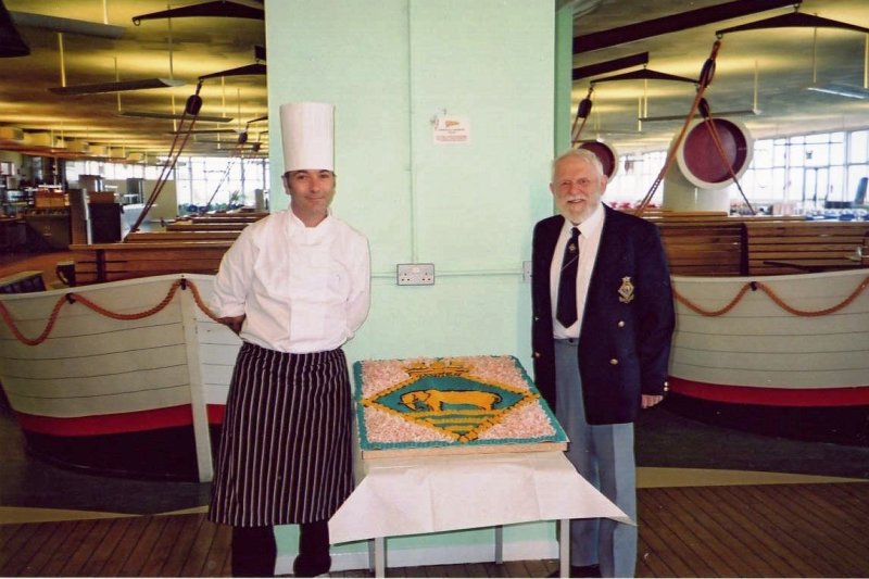 2006 - DICKIE DOYLE, MYSELF AND THE CHEF WITH THE GANGES CAKE AT A PAKEFIELD REUNION