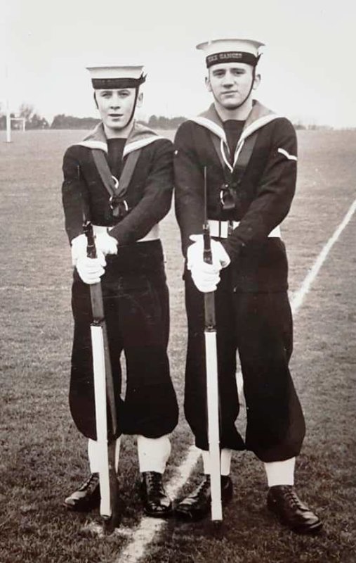 1963 - LESLIE BRYAN ON RIGHT, PETE LISTER ON LEFT.jpg