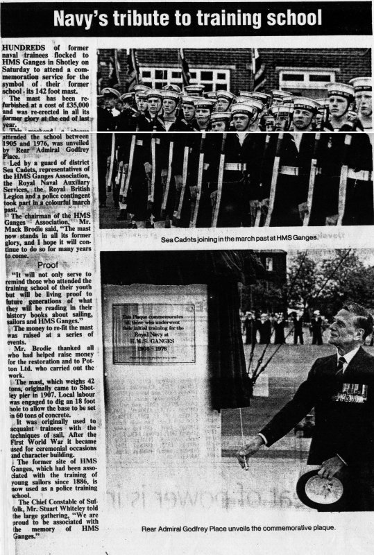 1989, 22ND APRIL - DICKIE DOYLE, DEDICATION OF THE MAST, R.A. G. PLACE. V.C., PAST CAPT. OF HMS GANGES, UNVEILS THE PLAQUE 