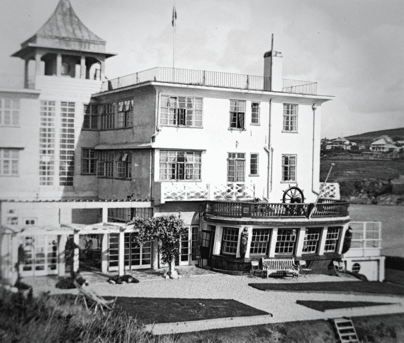 1930s - DAVID RYE, THE GANGES CAPTAIN'S CABIN, BURGH ISLAND HOTEL, SEE ALSO CURRENT INTERIOR DATED 2020.