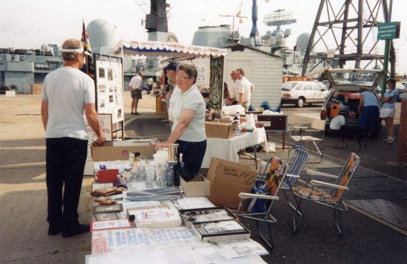 1990 - DICKIE DOYLE AND WIFE EILEEN AT NAVY DAYS PORTSMOUTH, MANNING THE SLOPROOM TO RAISE FUNDS FOR REFITTING THE MAST, D.
