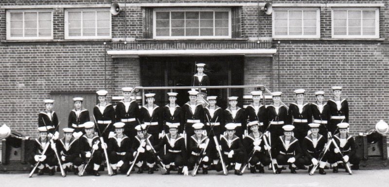 1968, 21ST APRIL - ANDREW SWEETING, 01 RECR., BENBOW, 29 MESS, 110 AND 111 CLASSES, GUARD.jpg