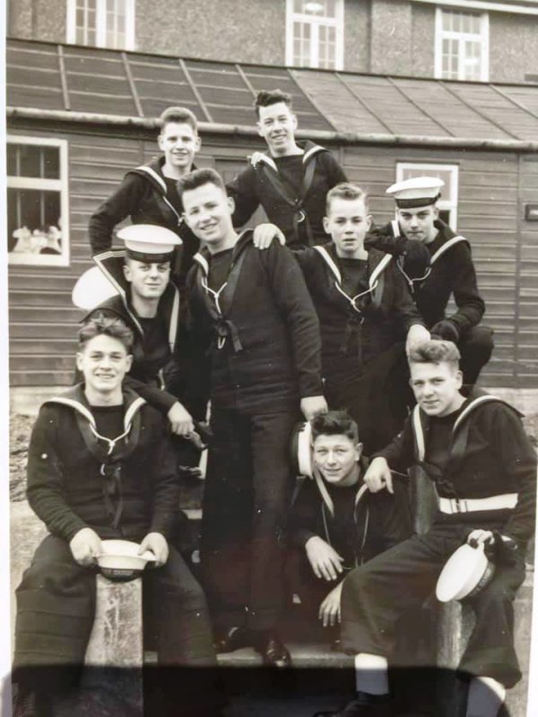 1957, 7TH MAY - DENIS WOODHAMS, 04 RECR., GRENVILLE, 17 MESS, WITH SOME MESS MATES, NAMES BELOW.jpg