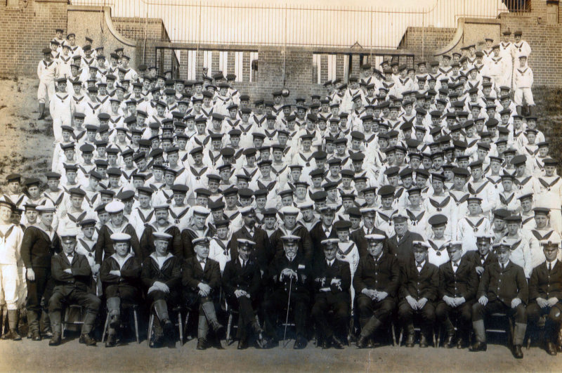 UNDATED - UNKNOWN DIVISION WITH THEIR OFFICERS AND INSTRUCTORS, DONATED BY JIM WORLDING.jpg