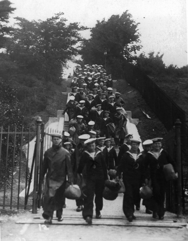 UNDATED - JIM WORLDING, BOYS GOING ON LEAVE VIA FAITH HOPE AND CHARITY.jpg