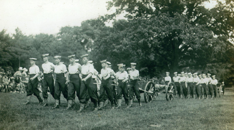 UNDATED - JIM WORLD, FIELD GUN CREWS.jpg