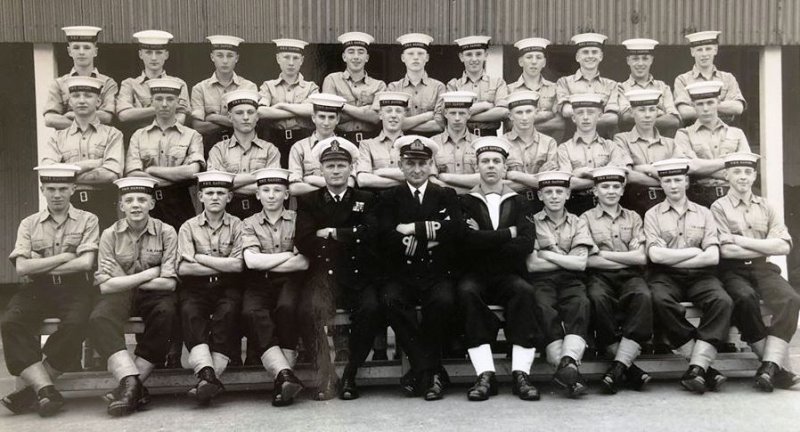 1962, 9TH JULY - STEWART TUCKER, ANNEXE, I AM MIDDLE ROW, 4TH FROM RIGHT.jpg