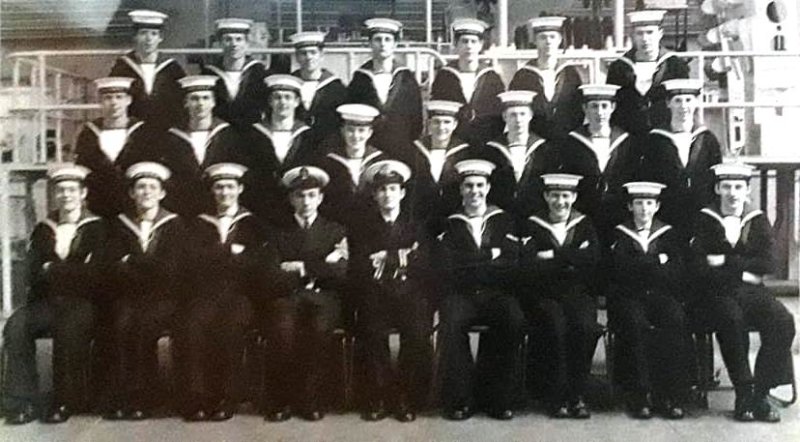 1976 - BRYAN HEDGES, 63 RECR., FEARLESS, THE SAME CLASS AT HMS SULTAN, B..jpg