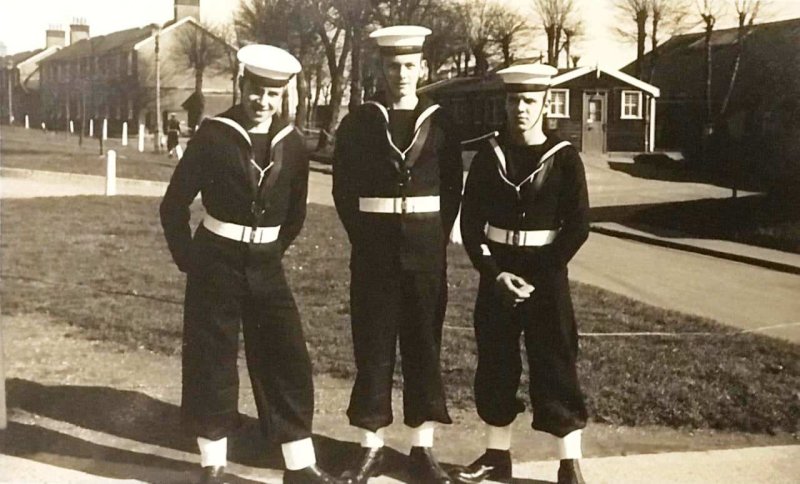 1957 - DUNCAN A. SMITH, DRAKE DIVISION, 62 CLASS, WITH A COUPLE OF FRIENDS AFTER GUARD DUTY, I AM IN THE MIDDLE, H..jpg