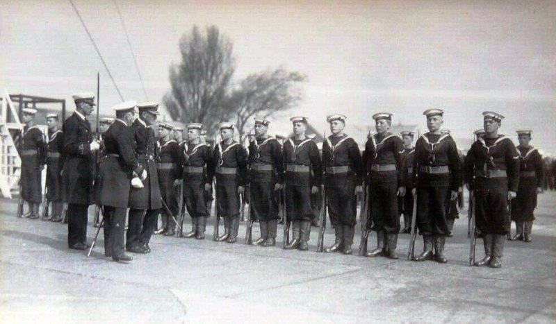 UNDATED -  UNKNOWN ADMIRAL INSPECTING THE GUARD.jpg