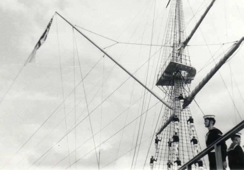 1967, 17TH APRIL -  MAX WALL, 92 RECR., DRAKE, 37 MESS, PARENTS DAY MANNING THE MAST.jpg